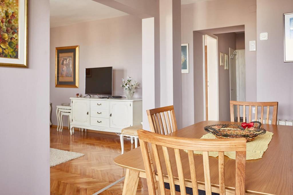 Spacious Modern Apartment In Peaceful Neighborhood Skopje Zewnętrze zdjęcie
