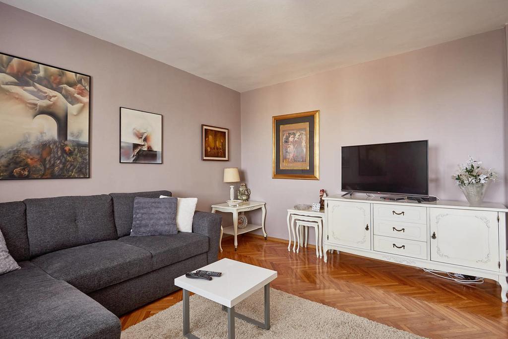 Spacious Modern Apartment In Peaceful Neighborhood Skopje Zewnętrze zdjęcie